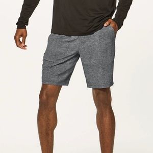 Lululemon 9’ Pacebreaker Linerless